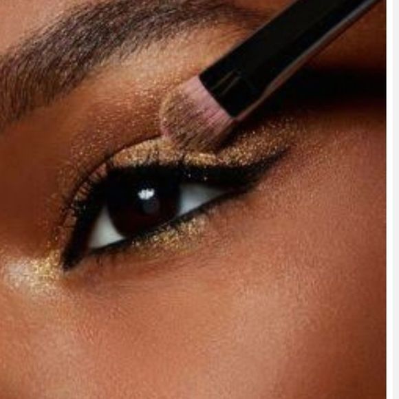 Mac Cosmetics Frost Eyeshadow - Picture 3 of 6